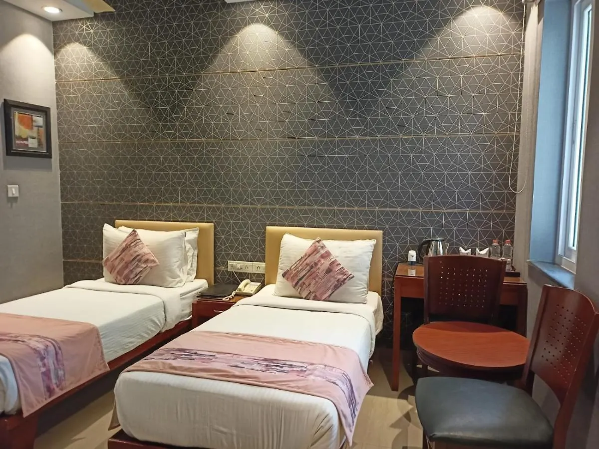 Cosy Grand, Chanakyapuri By The Cosy Hotels Нью-Дели 4*,  Индия