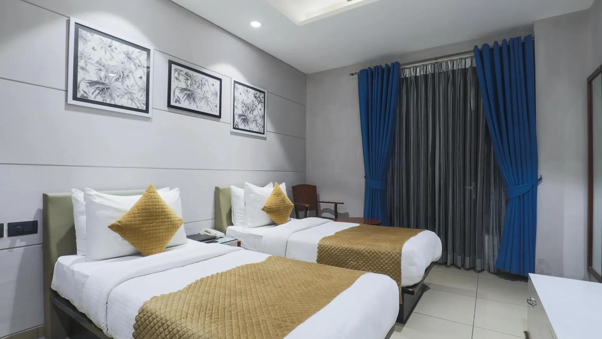 Cosy Grand, Chanakyapuri By The Cosy Hotels Нью-Дели Индия