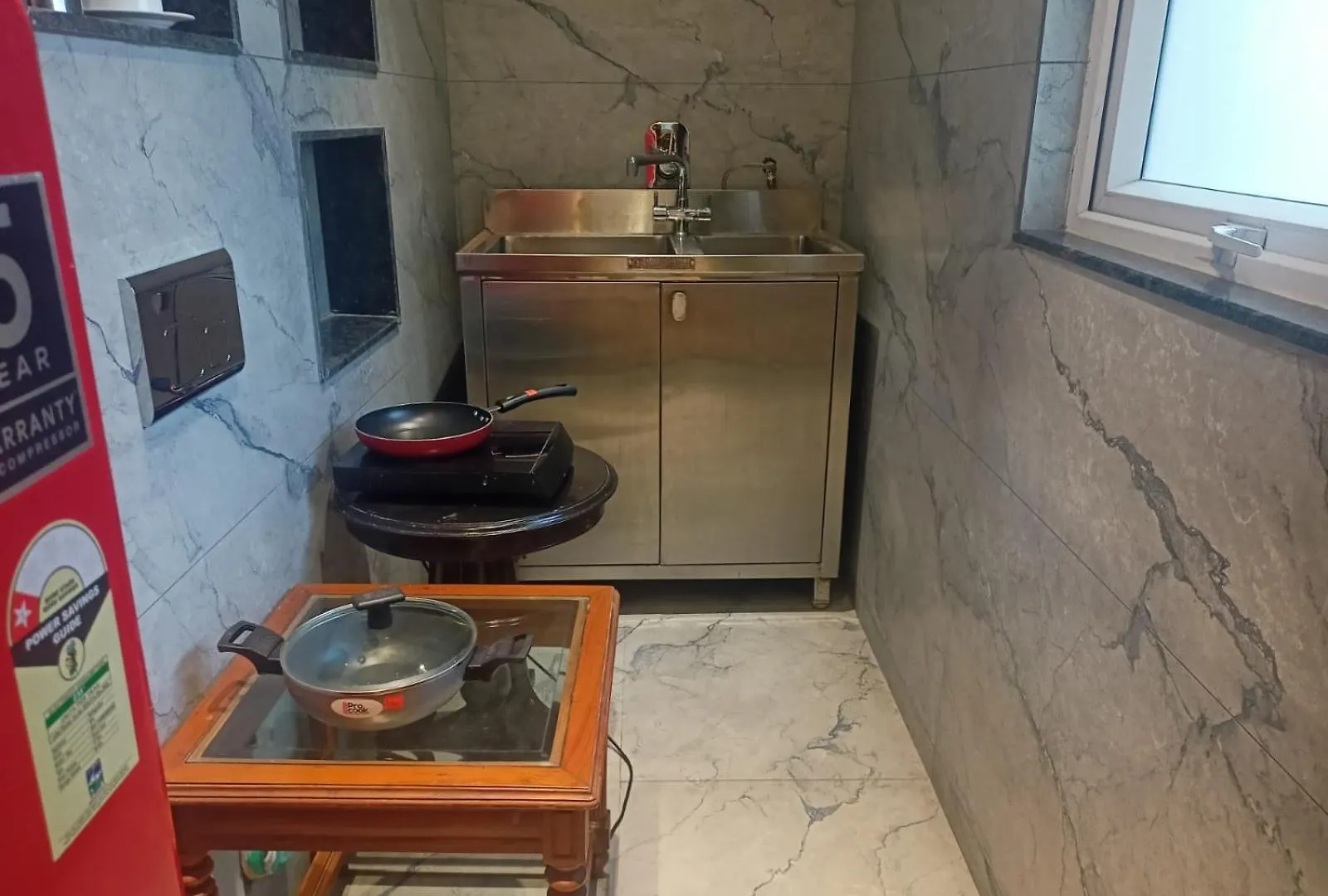 Cosy Grand, Chanakyapuri By The Cosy Hotels Нью-Дели