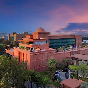 https://radisson-blu-agra-taj-east-gate.agrahotelsindia.net