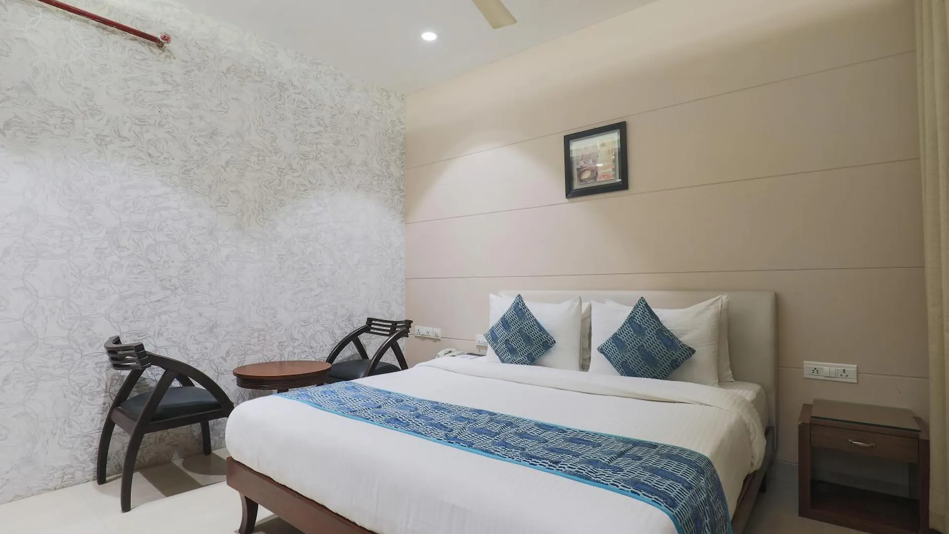 ****  Cosy Grand, Chanakyapuri By The Cosy Hotels New Delhi India