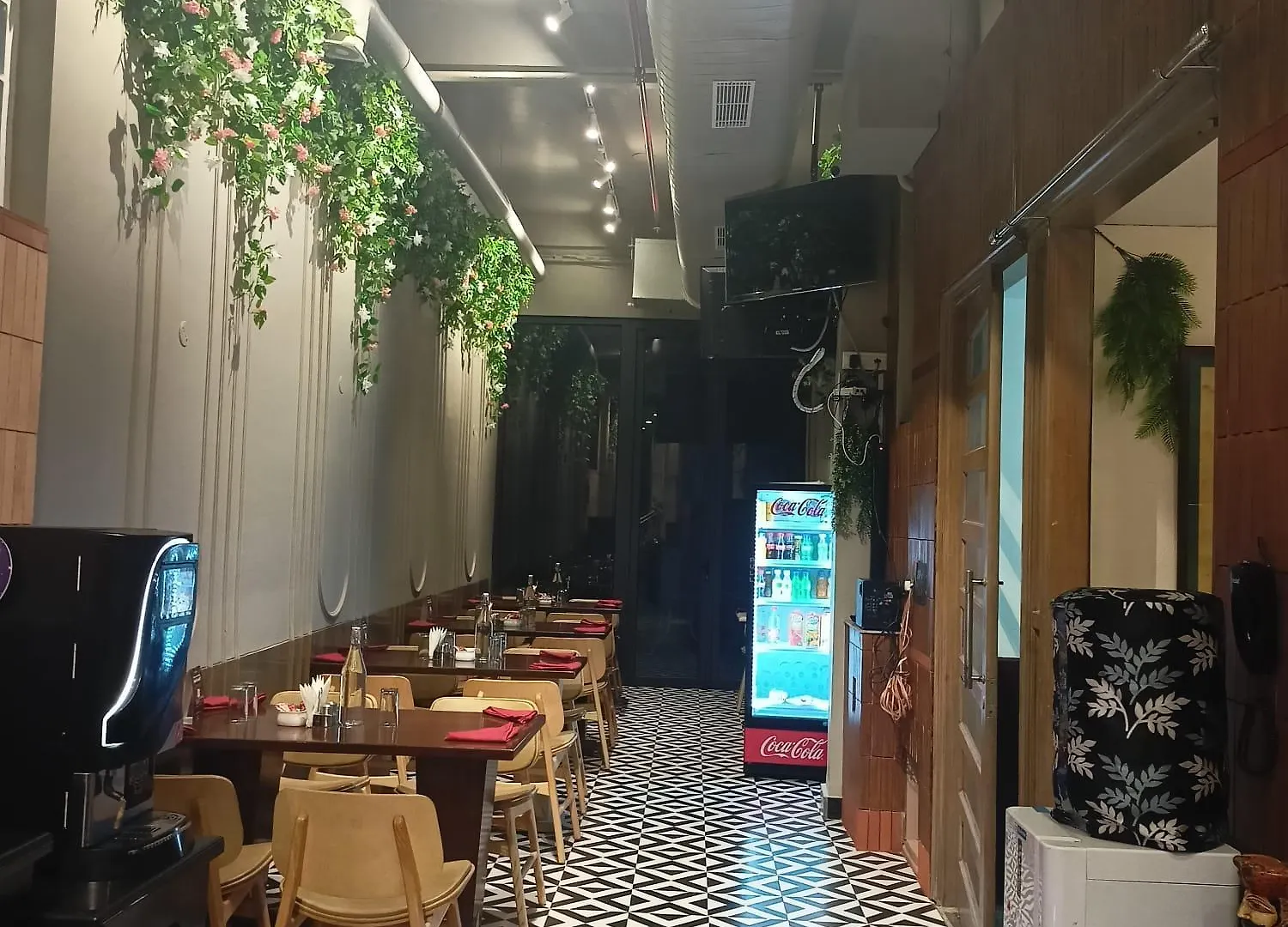 Cosy Grand, Chanakyapuri By The Cosy Hotels New Delhi 4*,