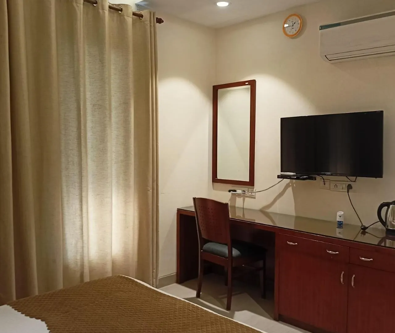 Cosy Grand, Chanakyapuri By The Cosy Hotels New Delhi